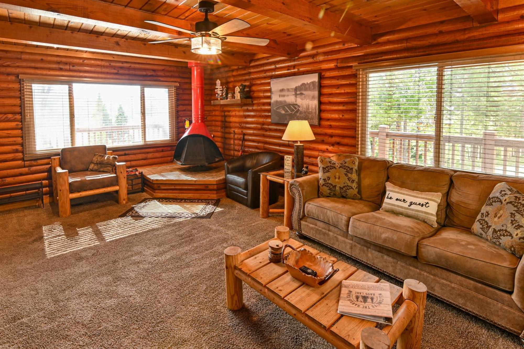 Harris Lakeview Cabin Bass Lake Exterior photo
